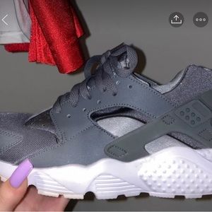 nike hurraches NWOT